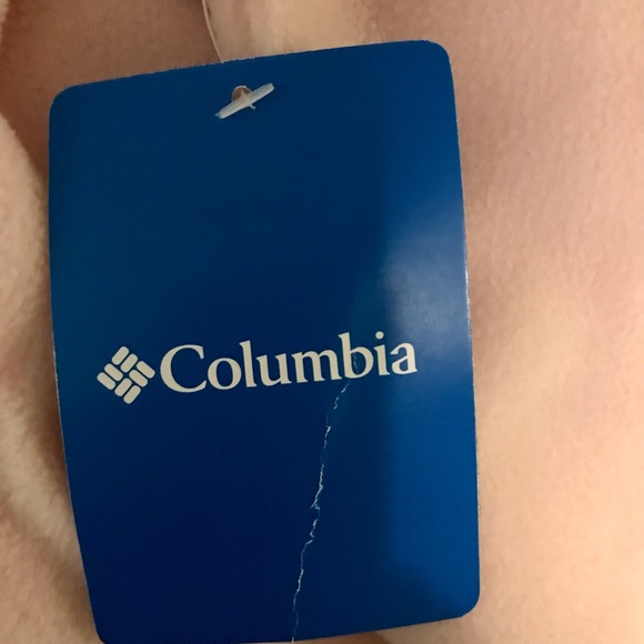 Columbia Ladies Light Pink Buttoned Sweater- L - Picture 4 of 8